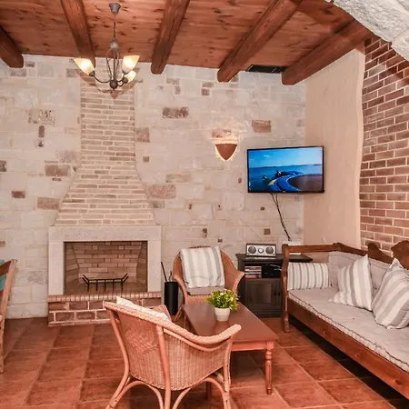 Villa Ydria Villas